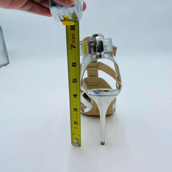 VICTORIA SECRET’S SILVER MUTLI STRAP POINTY HEELS - Picture 9 of 9